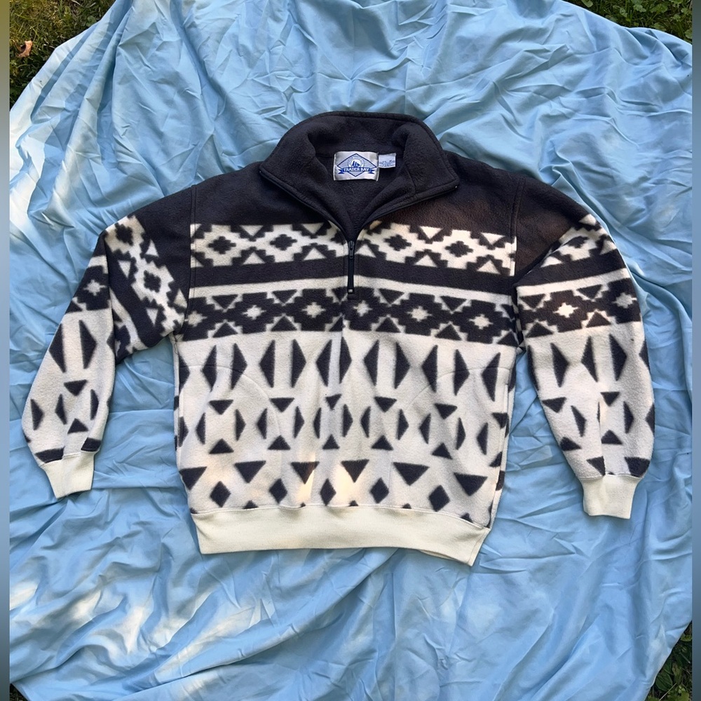 VINTAGE TRADER BAY quarter zip fleece, RETRO grey AZTEC print, ADULT size medium